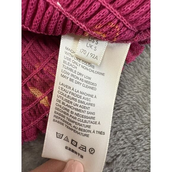 Free People “Women’s Time To Shine”Mesh Top w/Brass Buttons Fuchsia Size S - Picture 7 of 9